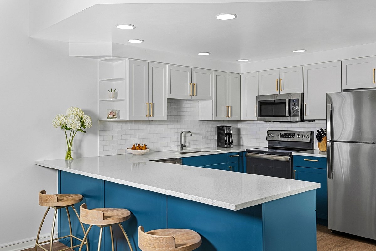 P1102 Villa Kitchen Tops